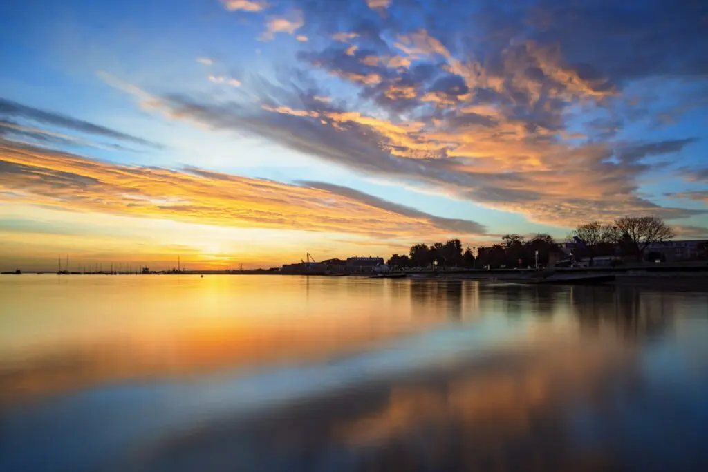 Sunrise over the Thames at Gravesend on an summers morning